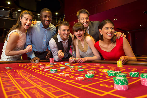 kratonbet link live casino tables and slot games on mobile screen